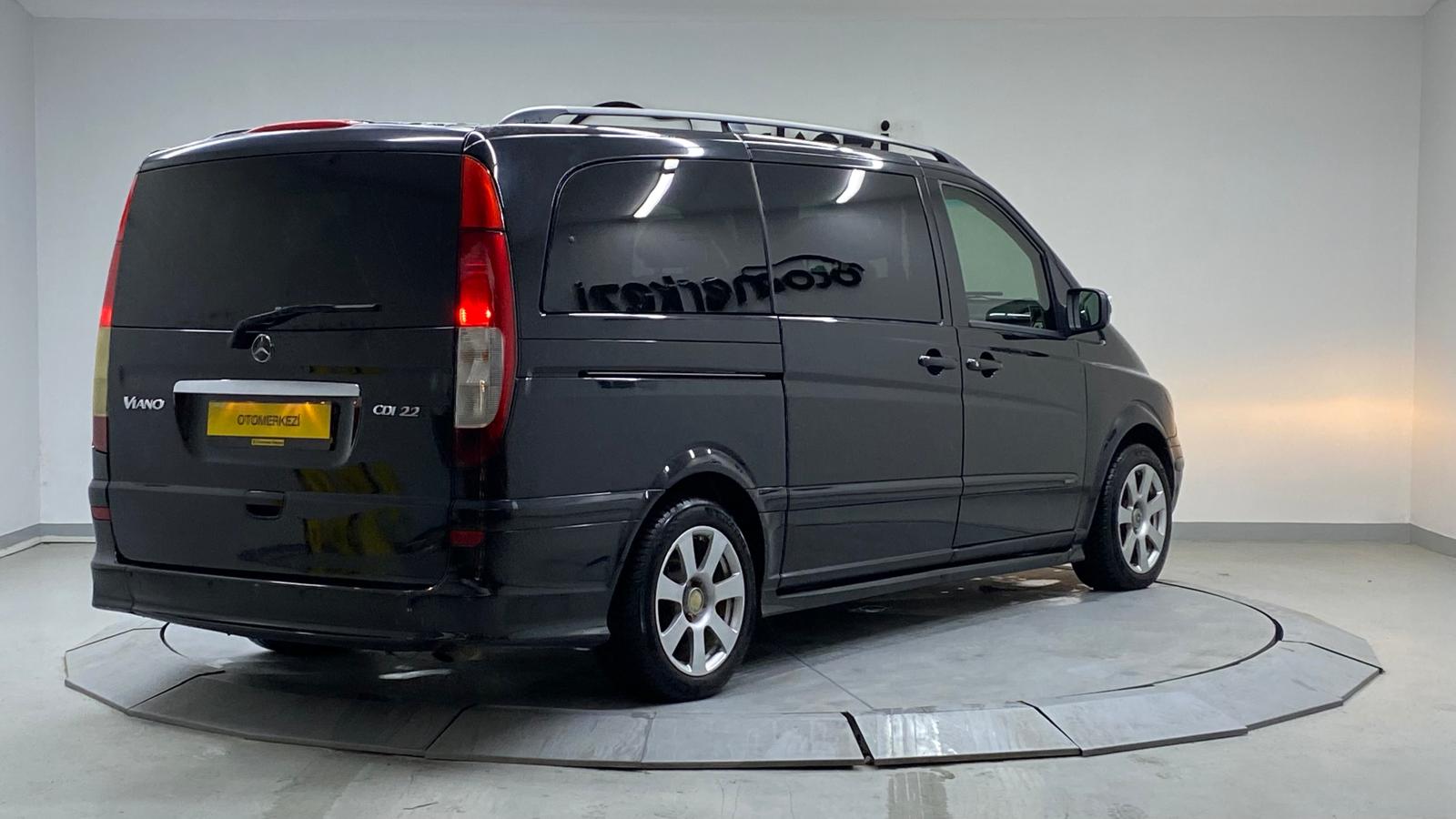 MERCEDES VIANO 4